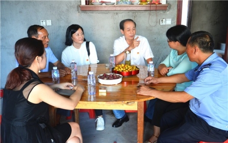 點亮希望之燈！--幫困助學持續(xù)報道