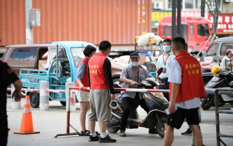 戰(zhàn)“疫”陣地，我們一直堅守